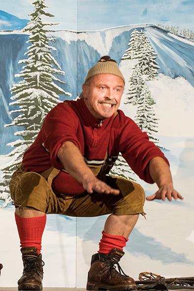 Toni Graswanderer in "Drei Männer im Schnee" Ensemble Feel-X